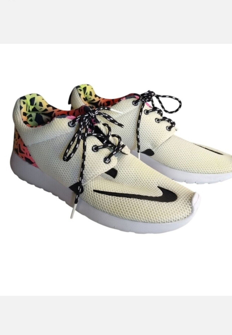 Nike White Roshe Running Shoes Sneakers Lace Up breathable Sz 7Y Youth Girls 7